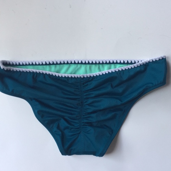 Shade & Shore Other - Shade & Shore new scrunch butt bikini bottoms XSm